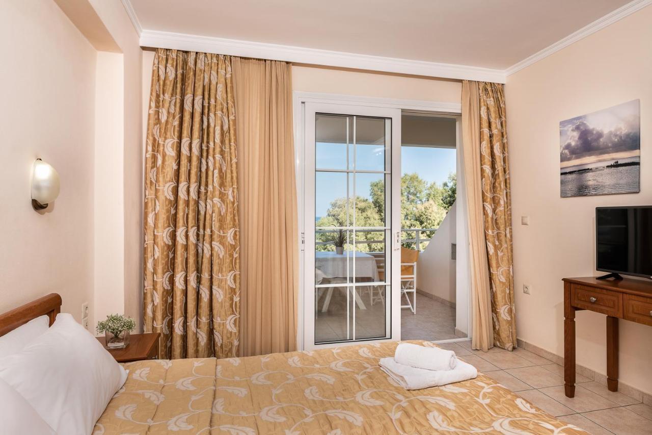 Angela Beach Aparthotel Platanés Exterior foto